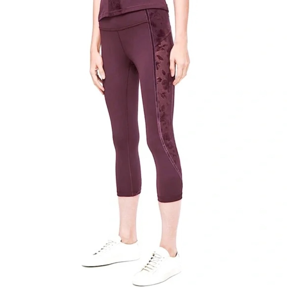 LULULEMON Wunder Under Crop High-Rise *Flocked 21” Burgundy Sz 4